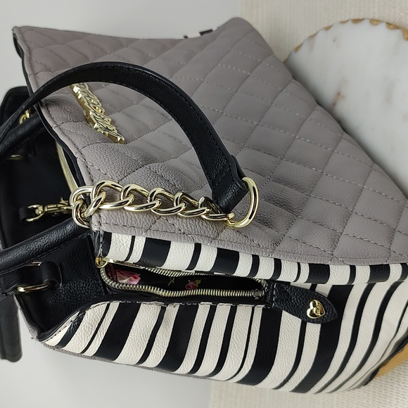 Betsey Johnson gray, black and white stripe quilted faux leather versatile purse - Picture 10 of 12
